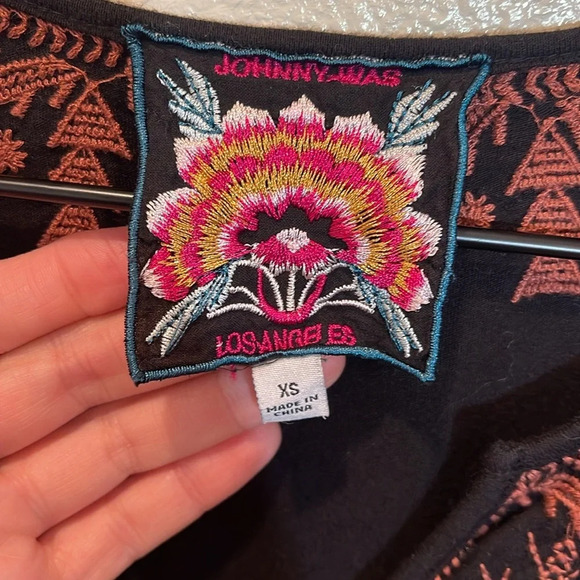 Johnny Was Eyal Short-Sleeve Embroidered Boxy Tee XS - Picture 5 of 6